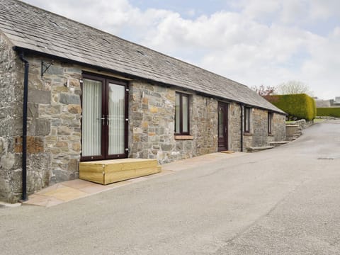 Attractive single storey holiday home | Hameish Holiday Cottage, Kirkcudbright