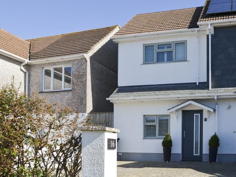 Ground floor apartment | Little Tregarthen, Padstow