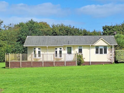 Exterior | Willow - Thornbury Holiday Park, Woodacott, near Holsworthy