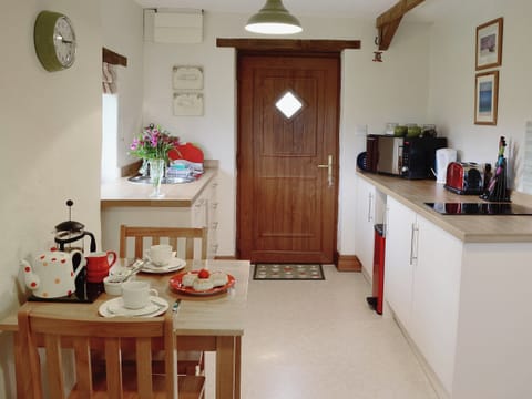 Open plan living/dining room/kitchen | Nellys House, St Merryn, nr. Padstow