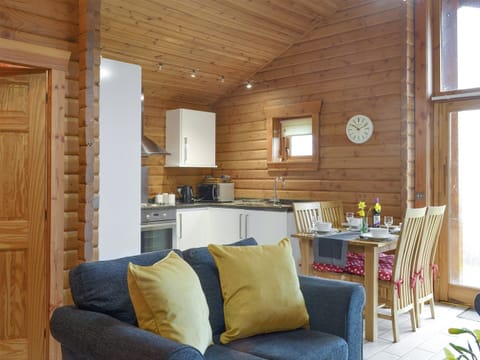 Spacious open-plan design | Seascape, Staffin