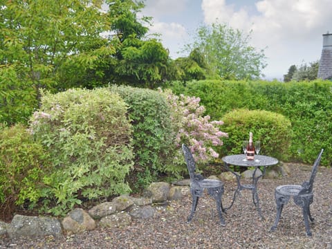 Sitting-out-area | Burns Cottage, Drumnadrochit, by Inverness