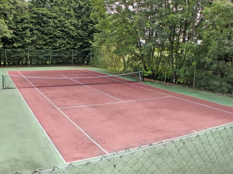 Tennis court | Fochy Cottage - Waulkmill Cottages, Kinross, near Perth