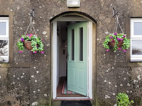 Charming cottage set on a working farm close to the beautiful Aberdaron Bay | Hendy, Aberdaron, Lleyn Peninsula