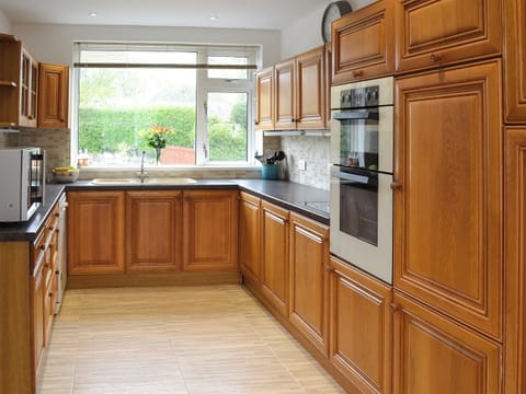 Kitchen | Heatherstone, Illogan, near Redruth