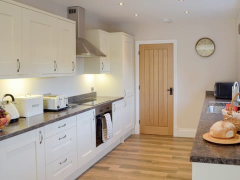 Well presented kitchen | Holgate’s Granary, Pendleton, near Clitheroe