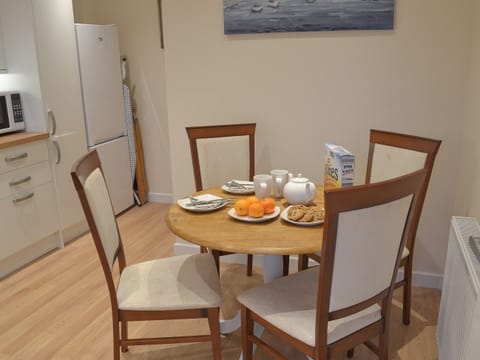 Breakfast area | Redhouse, Chelston, near Torquay
