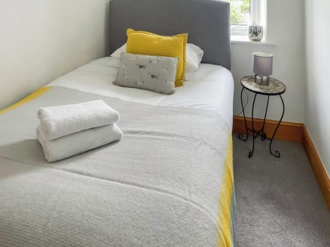 Single bedroom | Harpers Cottage - , Fence, near Burnley