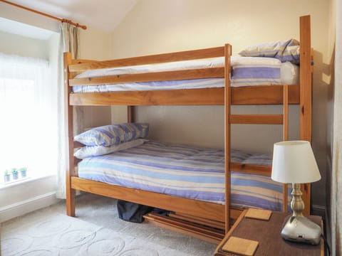 Bunk bedroom | Meredith Cottage, Dolwyddelan, near Betws-y-Coed