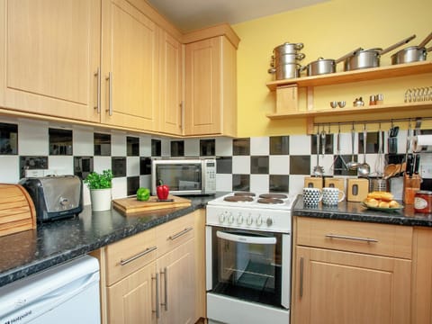 Kitchen | Ted ’n’ Betty’s, Buckfastleigh