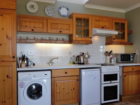 Kitchen | Belloch Cottage, Glenbarr, near Campbeltown