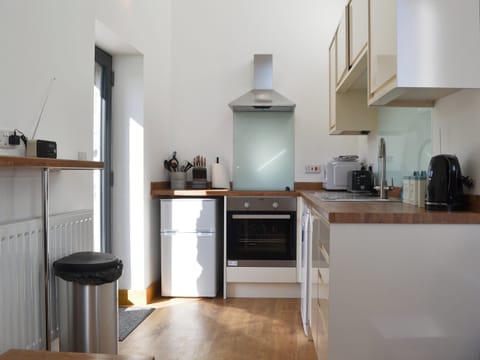 Kitchen | The Hayloft Barn, The Granary, The Stables - Tyddyn Iolyn, near Criccieth