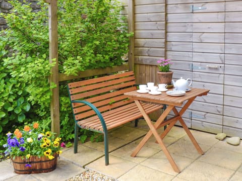 Sitting-out-area | Sparrows, Morvah, near Zennor