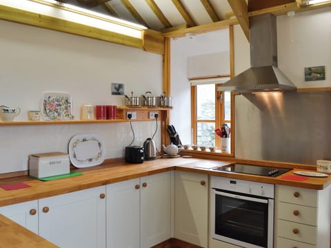 Kitchen | Sparrows, Morvah, near Zennor