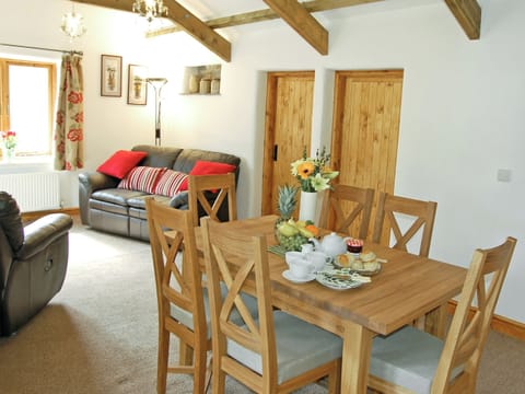 Dining room | The Stables, Bodmin