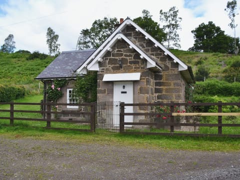 Idyllic detached Victorian cottage | Westerton Lodge - Westerton, Crieff