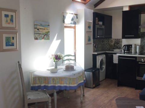 Open plan living space | The Swallows - Grove Cottages, Instow, near Barnstaple