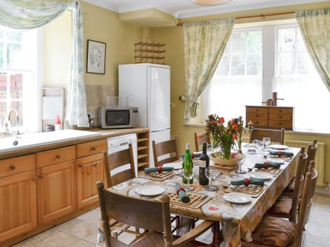Spacious dining area within kitchen | Lochside Garden House - Lochside, Town Yetholm, near Kelso