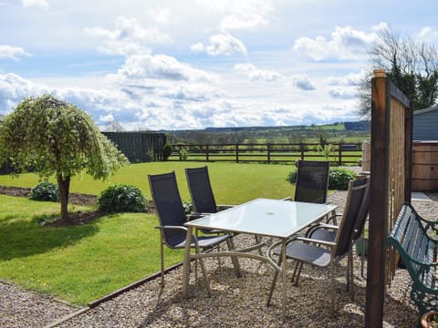 Attractive garden and sitting out area | York House, Hudswell, near Richmond