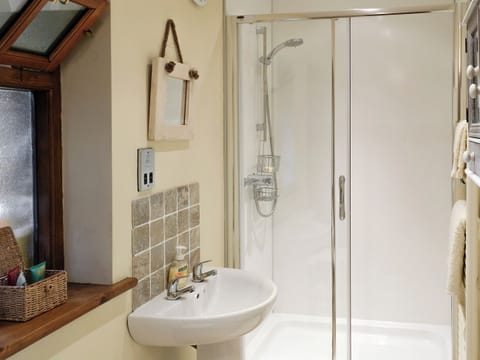 Good-sized shower room | Brandy&rsquo;s Barn, Middleham, near Leyburn