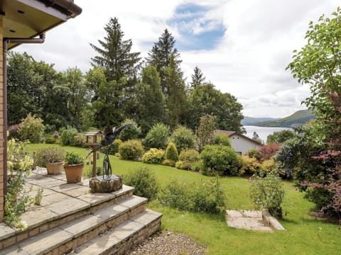 Picturesque views over Loch Tay | Ard Taigh, Fearnan, near Aberfeldy