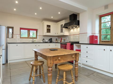 Contemporary kitchen | Brook House - Netherley Hall Cottages, Mathon, near Malvern
