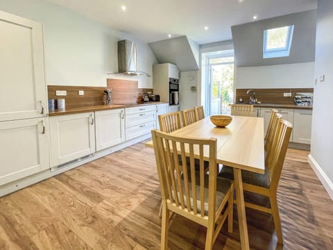 Kitchen/diner | Thornbank, Millport, Isle of Cumbrae