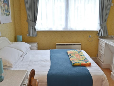 Double bedroom | Mere View, Ambleside