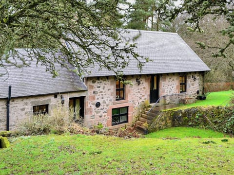 Charming holiday home ina great location | The Granary, Lanton, near Jedburgh