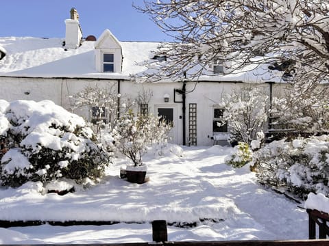 Exterior | Annies Cottage, Edinbane, near Portree