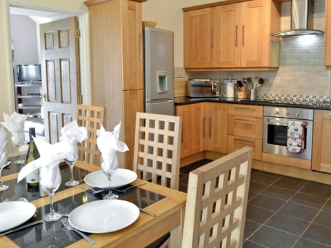 Kitchen/diner | West Rose Barn, Red Roses, nr. Whitland