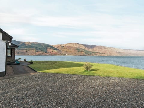 Dramatic views across Loch Duich | Loch Duich Cottage, Inverinate, by Kyle