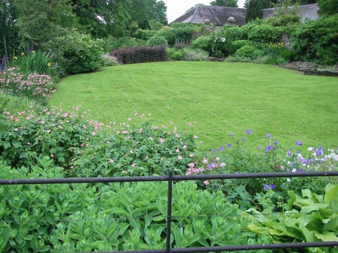 Garden | Game Keepers, Llangadog