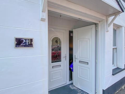 Exterior | Largs Brisbane Cottage, Largs