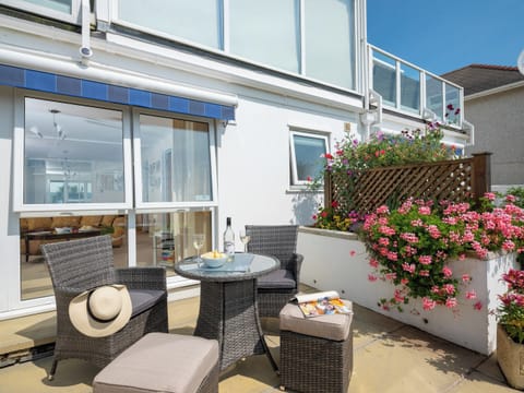 Patio | Polgew Studio - Polgew Suites, Marazion