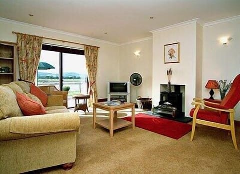 Martha’s Shore Cottage, Glencaple, Dumfries