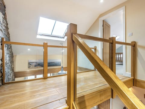 Landing | Seascape - Anglesey Seaviews, Penrhos Feilw, near Trearddur Bay