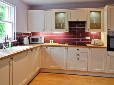 Kitchen | Roseburn Cottage, Moffat