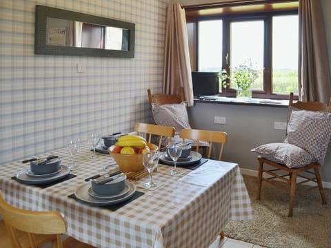 Quaint kitchen diner | Sea View, Shilbottle, near Alnwick