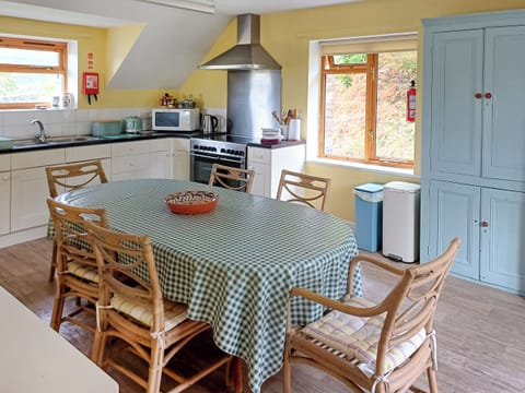 Kitchen/diner | Erw Goed Old Barn, Arthog, near Dolgellau
