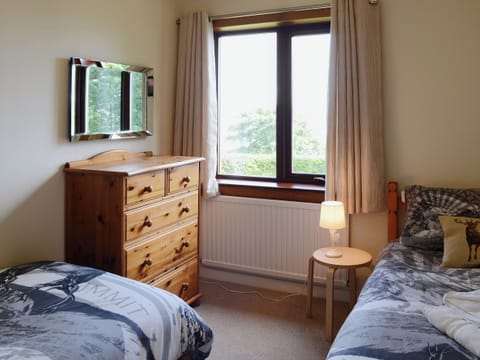 Twin bedroom | Deo Na Mara, Inverasdale near Poolewe