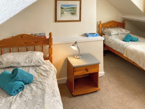 Twin bedroom | Cyll y Felin Fawr 1 - Cyll y Felin Fawr, Aberdaron