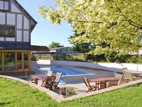 Swimming pool | Celyn, Montgomery