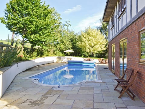 Swimming pool | Celyn, Montgomery