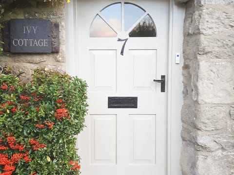 Lovely cottage style entrance | Ivy Cottage, Giggleswick near Settle