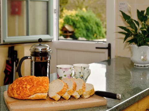 Kitchen and dining area | Molly’s Cottage, Glenridding