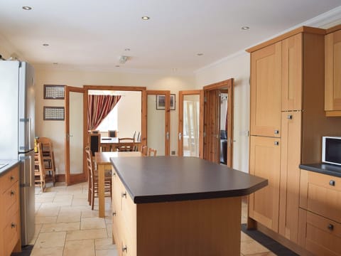 Kitchen/diner | Ty-Canol - Three Rivers Farm Cottages, Ferryside