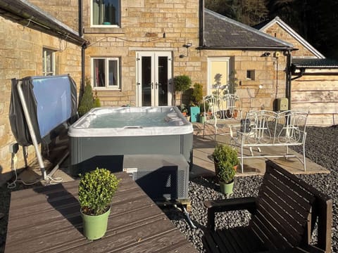 Hot tub | Kielder Cottage Spa, Kielder