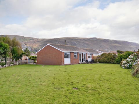 Garden | Fairlawns, Fairbourne