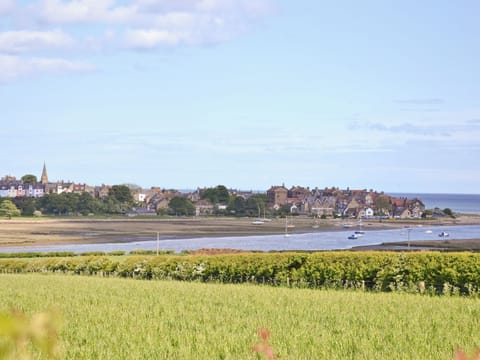 Surrounding area | Littlecroft, Alnmouth
